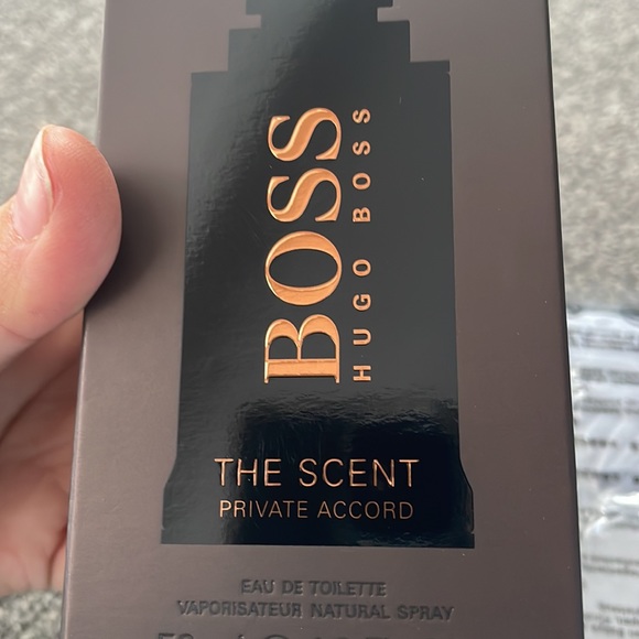 MENS Hugo boss the scent private accord - Picture 2 of 2